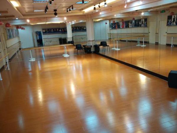 跳躍者地板，讓舞臺(tái)綻放色彩